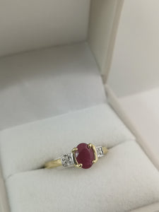 10 Kt Yellow Gold Genuine Ruby Ring with Diamonds