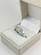 Load image into Gallery viewer, 10 KW Gold Band with Diamonds
