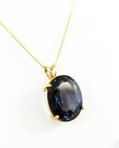 14 Kt Yellow Gold Pendant with Oval 23 Ct Purple-Blue synthetic Alexandrite
