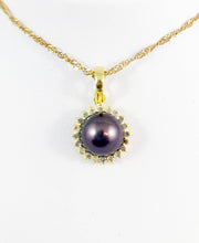 Load image into Gallery viewer, 14 Kt Yellow Gold Fresh Water Pearl with Diamond Halo
